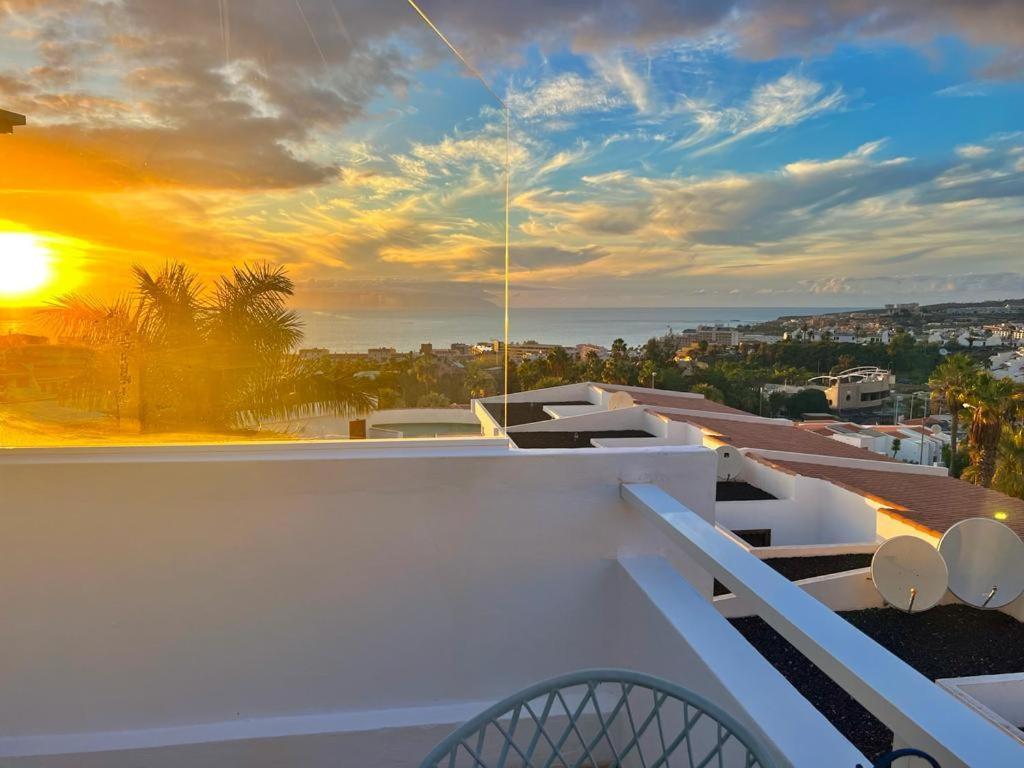 Apartment On The Wave Costa Adeje (Tenerife)
